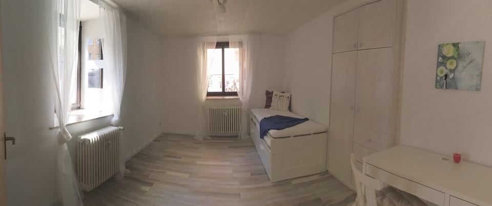 Möbliertes WG Zimmer in Wü-Grombühl 3 zimmer