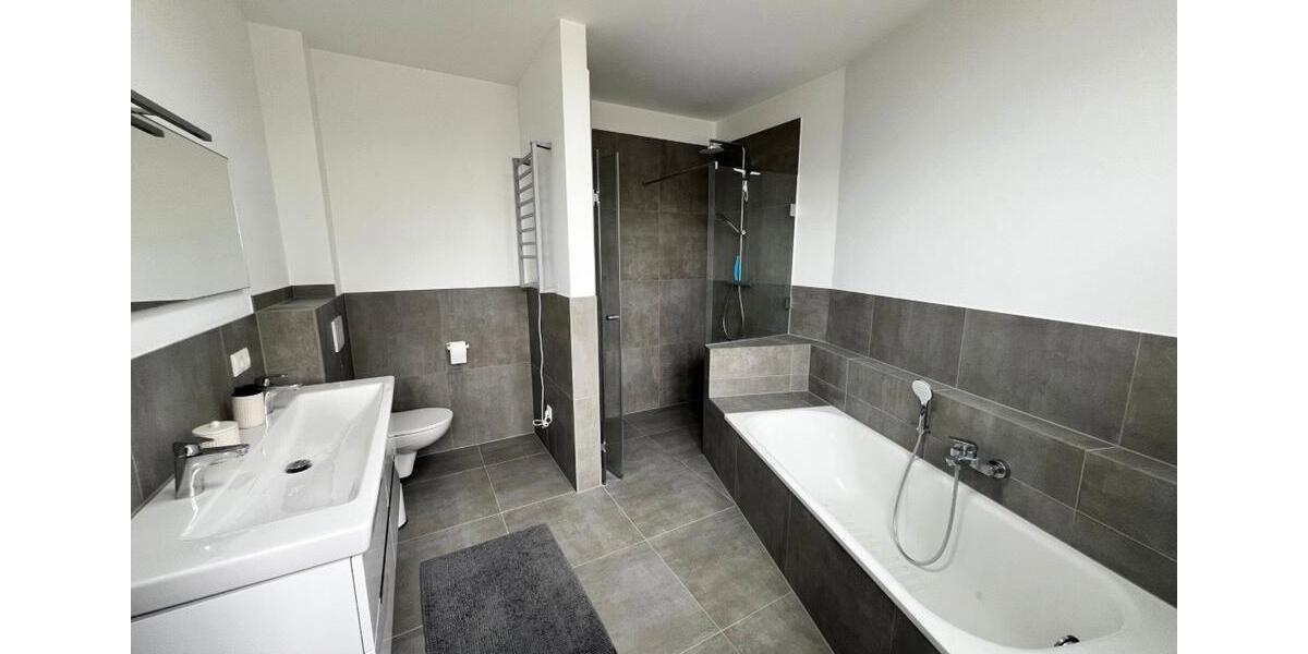 Etagenwohnung Heinsberg - 4 Zimmer, 122 m&sup2;, 1.650&euro; | Angebot:25887370