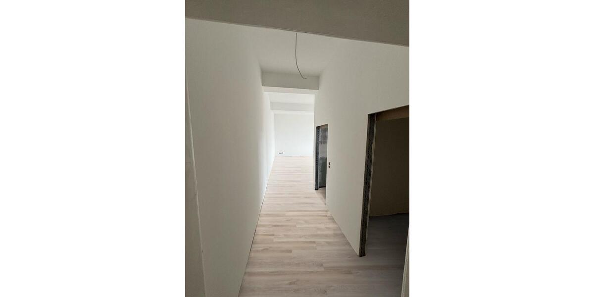 Erdgeschoßwohnung Sinn - 2 Zimmer, 130 m&sup2;, 1.200&euro; | Angebot:26614071