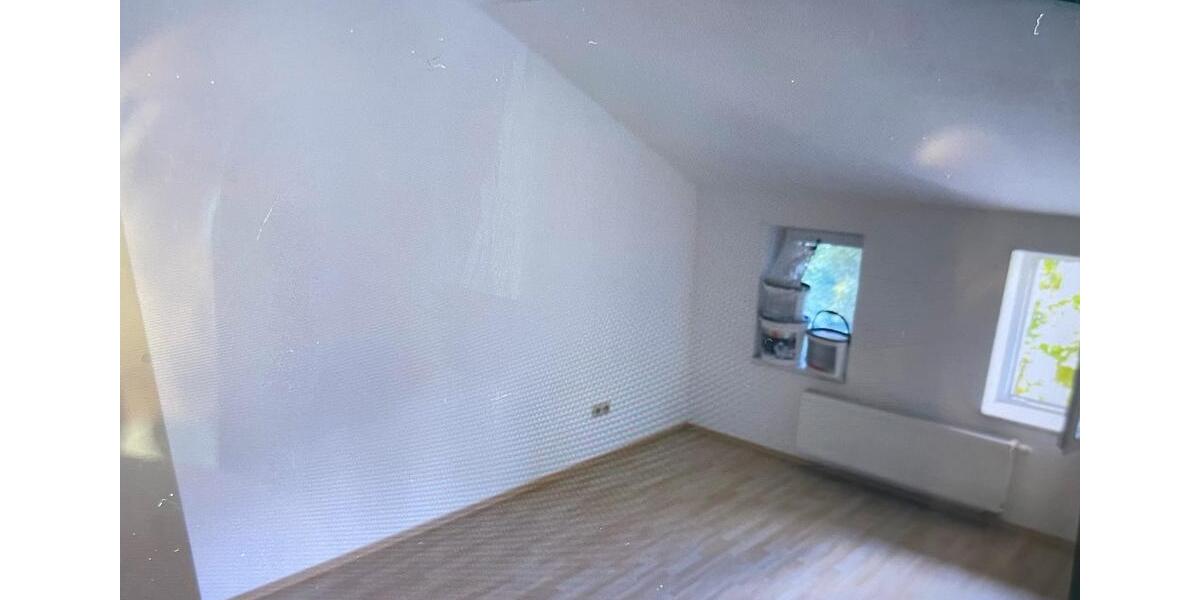 Dachgeschoßwohnung Sondershausen - 1 Zimmer, 90 m&sup2;, 600&euro; | Angebot:25550355