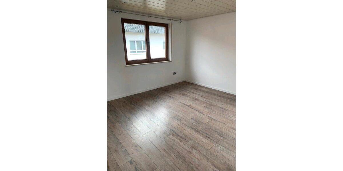 Dachgeschoßwohnung Gammertingen - 3.5 Zimmer, 80 m&sup2;, 800&euro; | Angebot:26380267