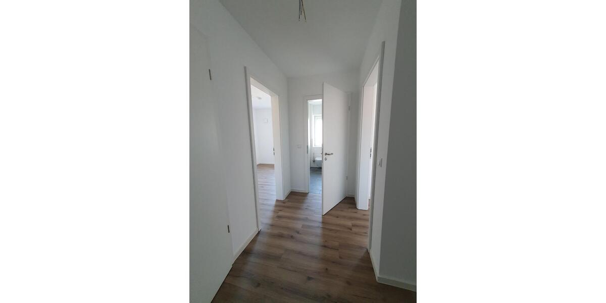 Etagenwohnung Wanna - 3 Zimmer, 76 m&sup2;, 915&euro; | Angebot:25655123