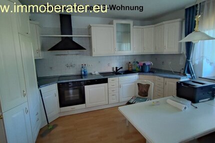 Einziehen und Wohlfühlen! 2-Familienhaus EG und OG WFL jeweils ca. 120 m² 2 Küchen - voll möbliert ab sofort zu mieten!