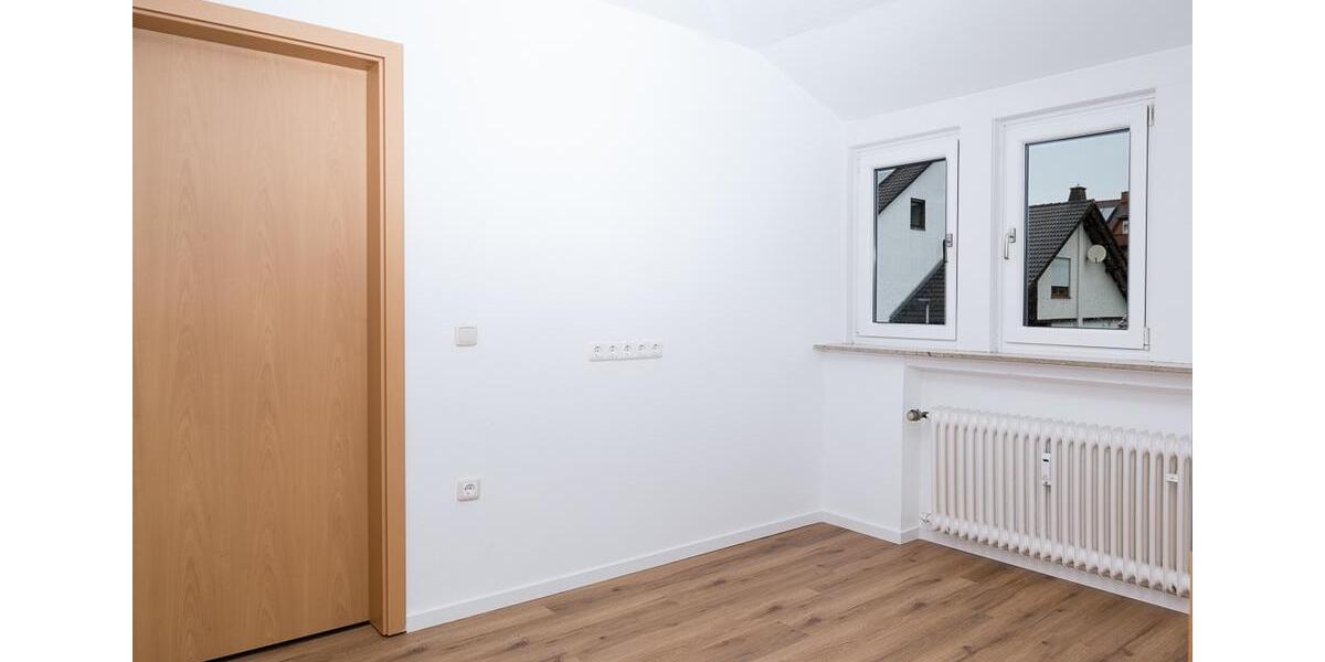 Dachgeschoßwohnung Bad Zwesten - 4 Zimmer, 115 m&sup2;, 730&euro; | Angebot:26670904