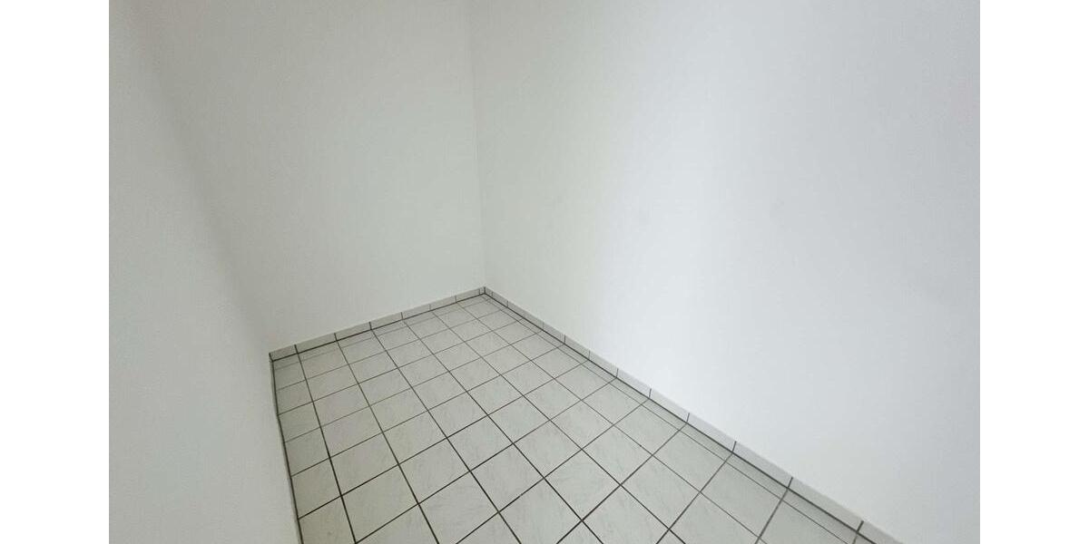 Etagenwohnung Waren (Müritz) - 2 Zimmer, 60 m&sup2;, 690&euro; | Angebot:25049010