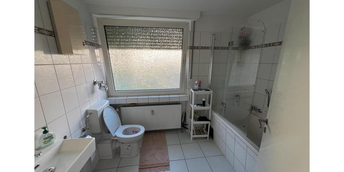 Helles, möbliertes Zimmer zur Zwischenmiete (Feb–März 1 zimmer