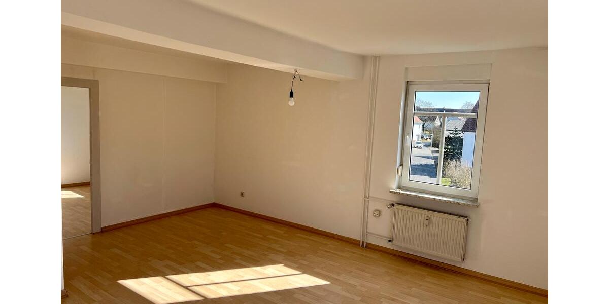 Etagenwohnung Amöneburg - 4 Zimmer, 100 m&sup2;, 900&euro; | Angebot:26624530