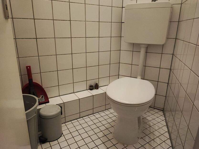 Möblierte 2-Zi Wohnung im Simon-Dach-Kiez 2 zimmer
