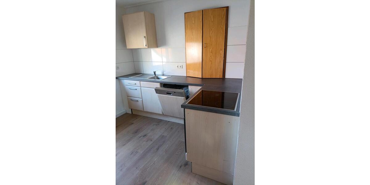 Etagenwohnung Wasserlosen - 3 Zimmer, 125 m&sup2;, 800&euro; | Angebot:26528760
