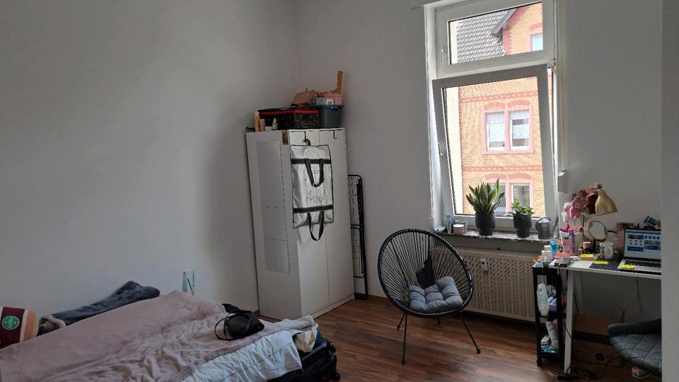 Etagenwohnung Frankfurt am Main Schwanheim - 3 Zimmer, 65 m&sup2;, 1.000&euro; | Angebot:26692926