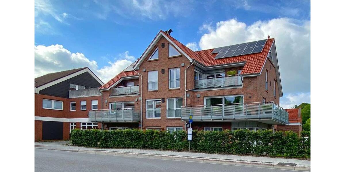 Dachgeschoßwohnung Hage - 3 Zimmer, 93 m&sup2;, 895&euro; | Angebot:25057172