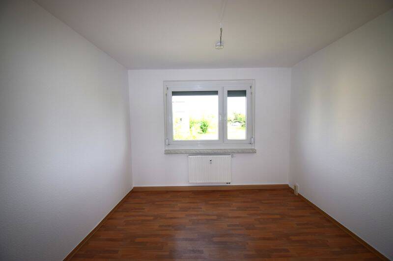 Etagenwohnung Riesa Pausitzer Delle - 2 Zimmer, 48 m&sup2;, 285&euro; | Angebot:26658638