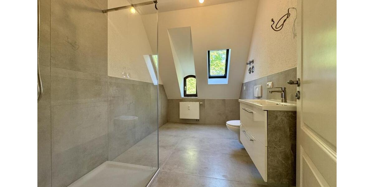 Dachgeschoßwohnung Magdeburg Nordwest - 4 Zimmer, 114 m&sup2;, 1.254&euro; | Angebot:26249667