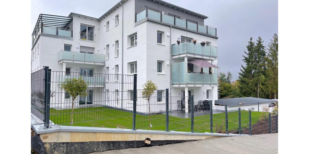 Erdgeschoßwohnung Kemnath - 4 Zimmer, 114 m&sup2;, 1.390&euro; | Angebot:25882986