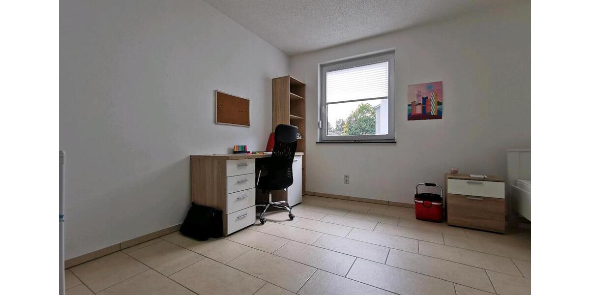 Wohnen auf Zeit Siegen Dillnhütten - 3 Zimmer, 350 m&sup2;, 450&euro; | Angebot:25922898