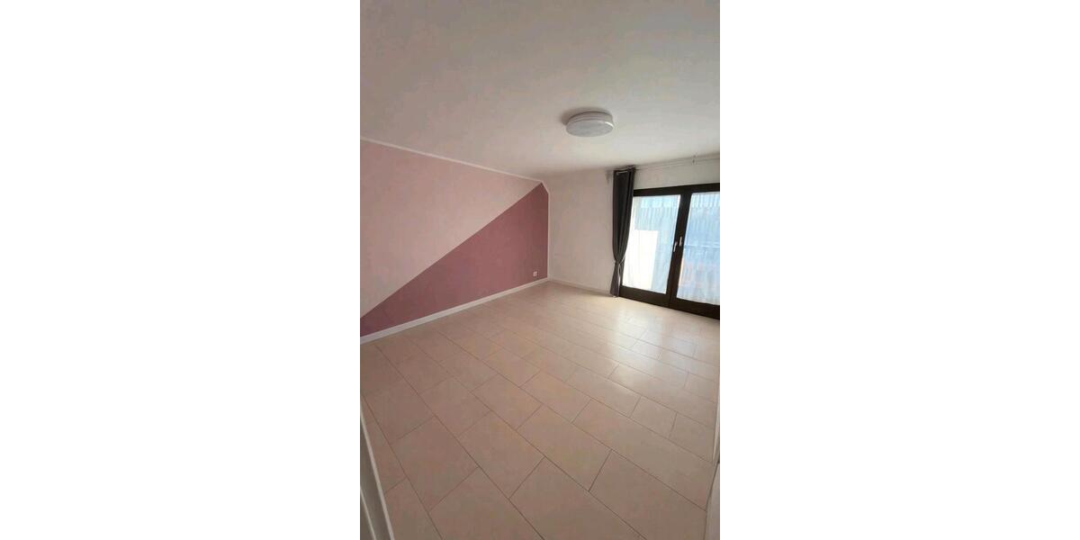 Etagenwohnung Schwörstadt - 3.5 Zimmer, 94 m&sup2;, 1.250&euro; | Angebot:26071870