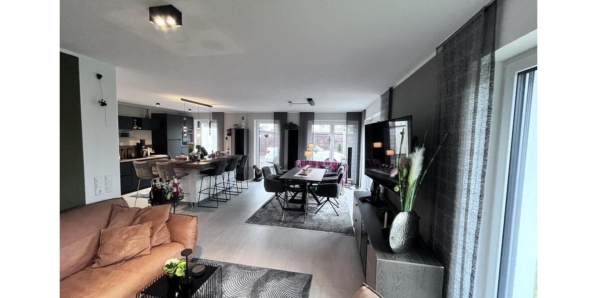 Doppelhaushälfte Detmold Hiddesen - 4 Zimmer, 128 m&sup2;, 1.865&euro; | Angebot:25022862