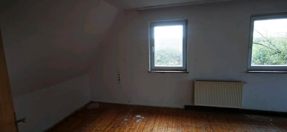Einfamilienhaus Mellrichstadt - 5 Zimmer, 85 m&sup2;, 400&euro; | Angebot:26387968