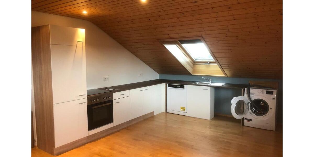 Dachgeschoßwohnung Waldenburg - 2 Zimmer, 73 m&sup2;, 750&euro; | Angebot:24840685