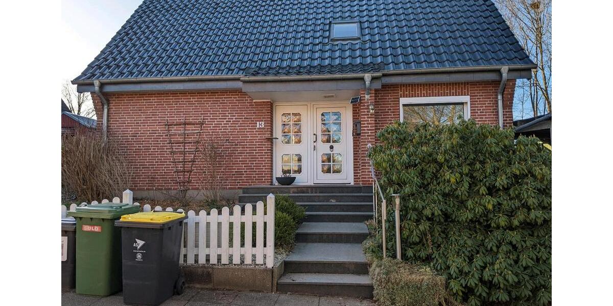 Einfamilienhaus Süderbrarup - 4 Zimmer, 147 m&sup2;, 1.400&euro; | Angebot:26004437