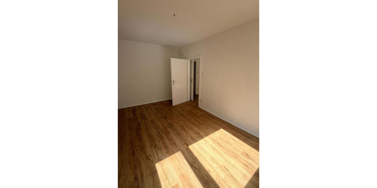 Hochparterre Wuppertal Gemarkung Elberfeld - 2 Zimmer, 64 m&sup2;, 780&euro; | Angebot:26692987