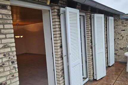 3-Zimmer Wohnung im ruhigen Drei-Familienhaus*Einbauküche+Carport 3 zimmer