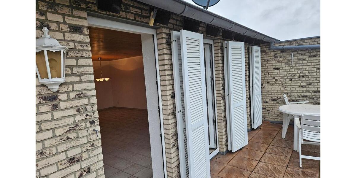 3-Zimmer Wohnung im ruhigen Drei-Familienhaus*Einbauküche+Carport 3 zimmer