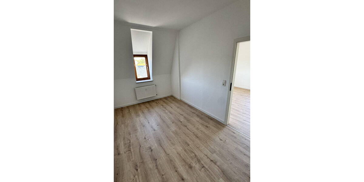 Etagenwohnung Meerane Seiferitz - 2 Zimmer, 42 m&sup2;, 290&euro; | Angebot:26537080
