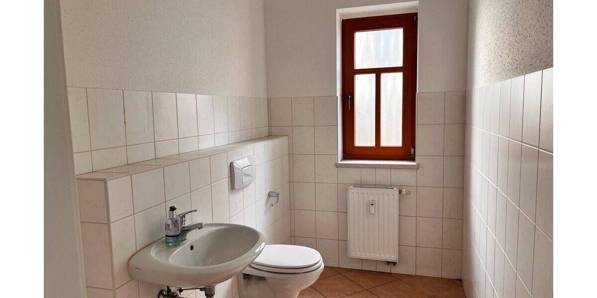 Gewerbeobjekt Netzschkau Dungersgrün - 6 Zimmer, 154 m&sup2;, 787&euro; | Angebot:23561180