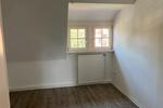 Individuelle 3-Zimmer-Dachgeschosswohnung in guter Wohnlage zimmer