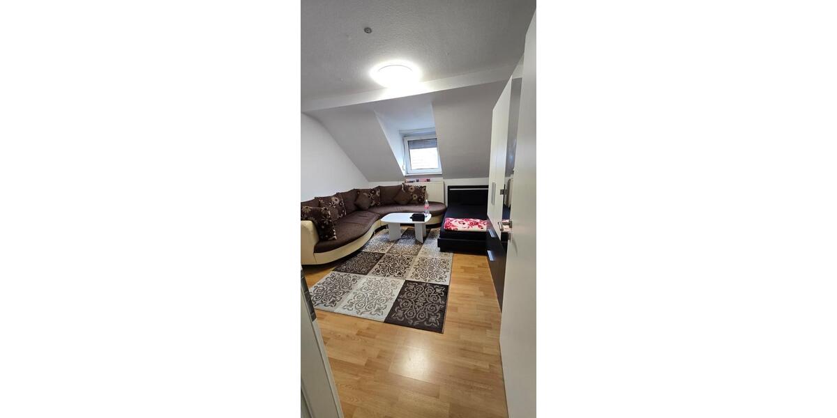 Etagenwohnung Saarbrücken West - 1 Zimmer, 35 m&sup2;, 415&euro; | Angebot:26222013