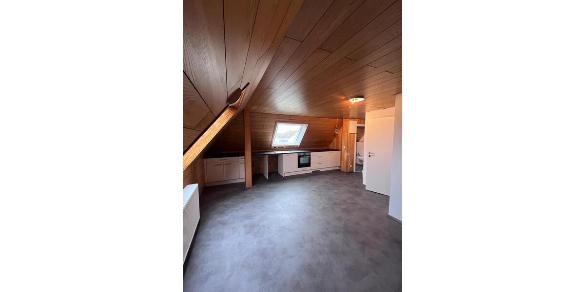 Dachgeschoßwohnung Bad Friedrichshall - 2 Zimmer, 50 m&sup2;, 900&euro; | Angebot:25208348