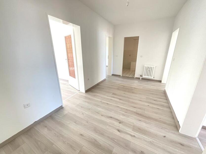 Renovierte 3 Zimmerwohnung mit Balkon
