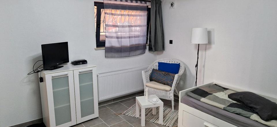 Etagenwohnung Frankfurt am Main Schwanheim - 1 Zimmer, 20 m&sup2;, 600&euro; | Angebot:26689689