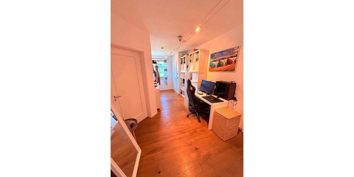 Dachgeschoßwohnung Furth - 2 Zimmer, 66 m&sup2;, 900&euro; | Angebot:26485684