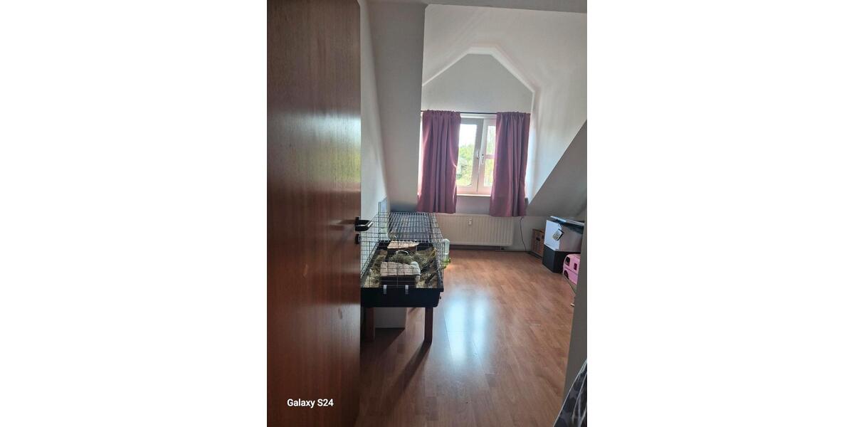 Dachgeschoßwohnung Saarwellingen - 3 Zimmer, 75 m&sup2;, 500&euro; | Angebot:26254545