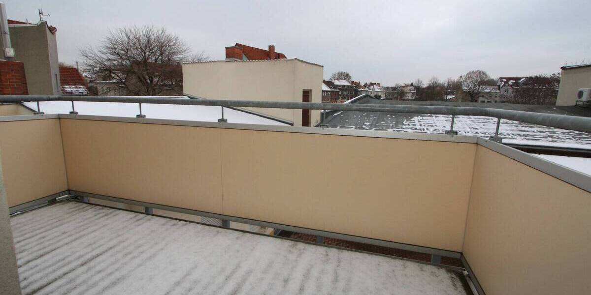 Etagenwohnung Bitterfeld-Wolfen Bitterfeld - 2 Zimmer, 70 m&sup2;, 470&euro; | Angebot:25708992