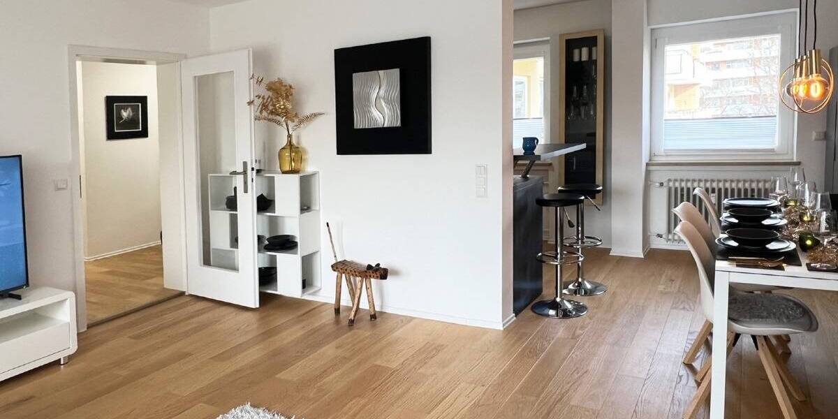 Etagenwohnung München Schwabing-Freimann - 4 Zimmer, 92 m&sup2;, 3.000&euro; | Angebot:26420182