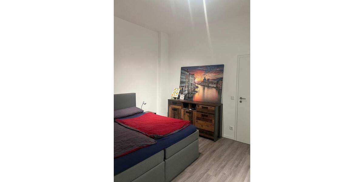 Erdgeschoßwohnung Siegen - 3 Zimmer, 90 m&sup2;, 990&euro; | Angebot:24804568