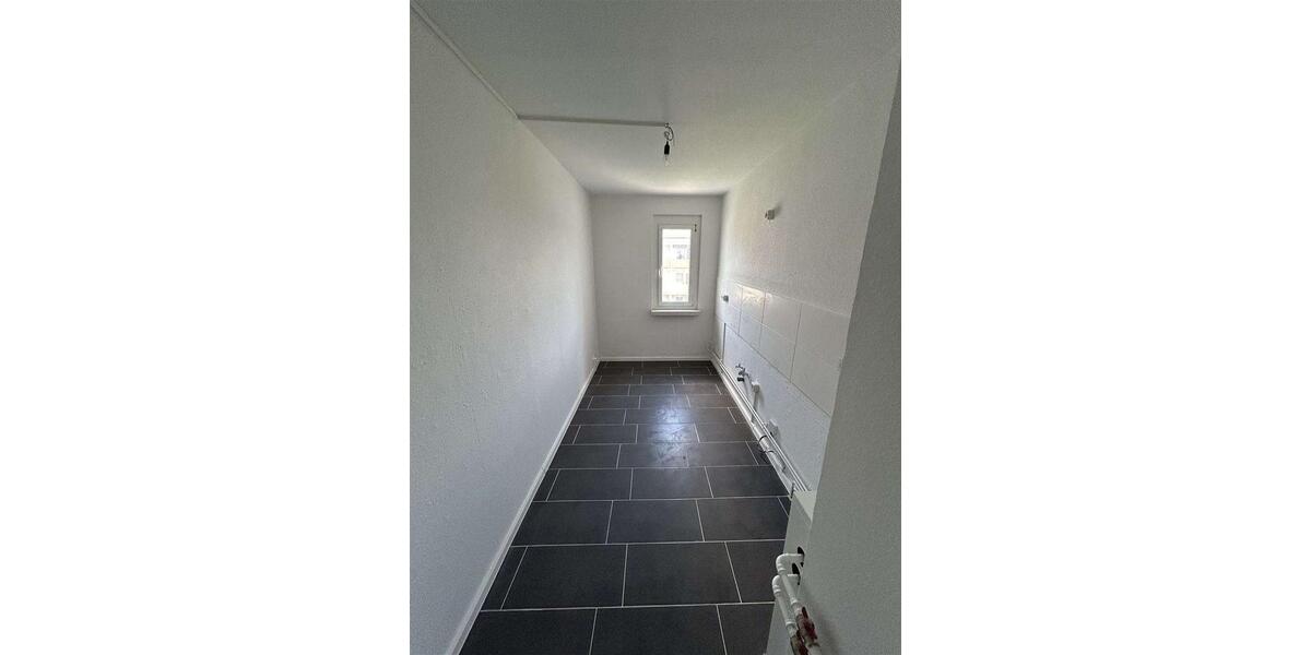 Etagenwohnung Markneukirchen - 4 Zimmer, 79 m&sup2;, 343&euro; | Angebot:24213849