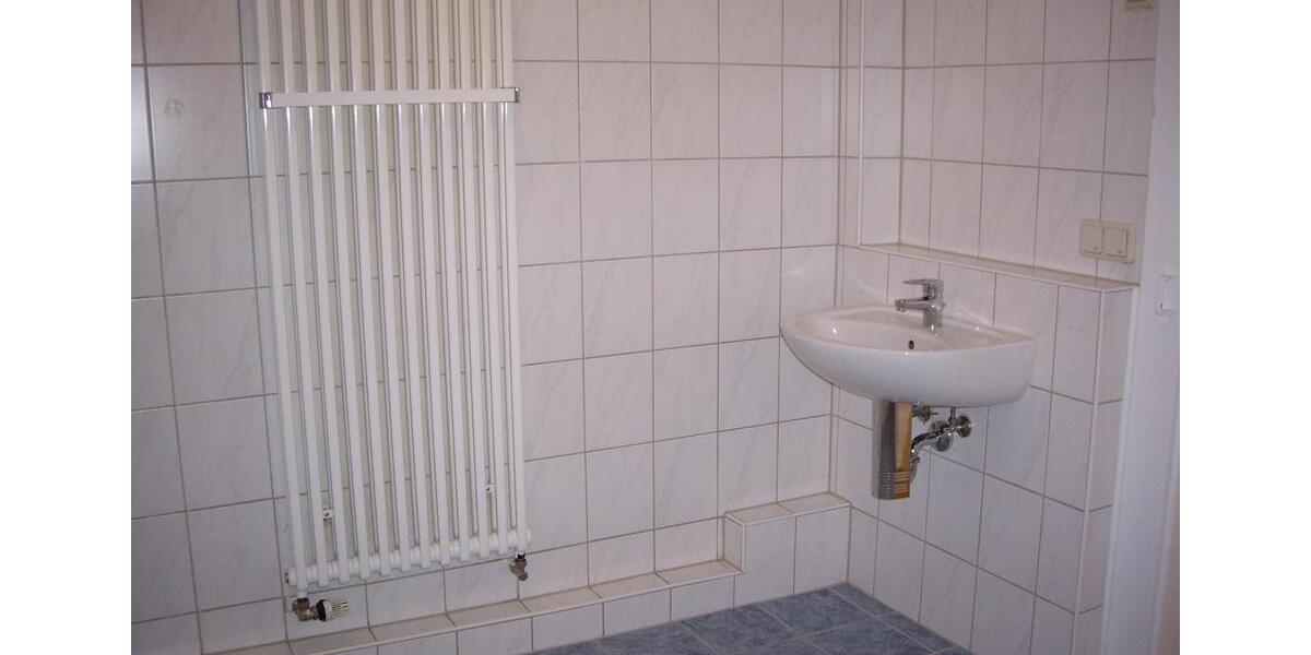 Erdgeschoßwohnung Nürnberg Hasenbuck - 5 Zimmer, 140 m&sup2;, 1.200&euro; | Angebot:21597782