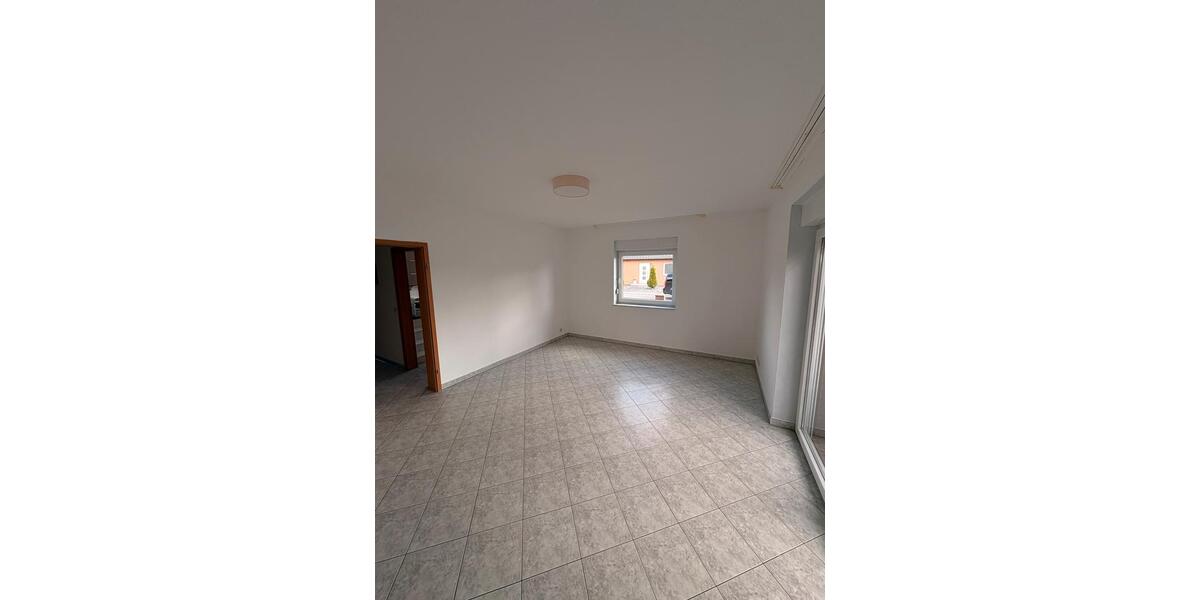 Etagenwohnung Wahrenholz - 3 Zimmer, 90 m&sup2;, 750&euro; | Angebot:26534859