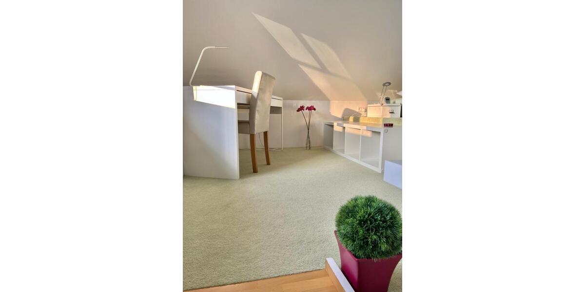 BESI Mi 14.1. Haus am Waldrand Berlins, gr. Garten, 2.Wohngebäude 4 zimmer