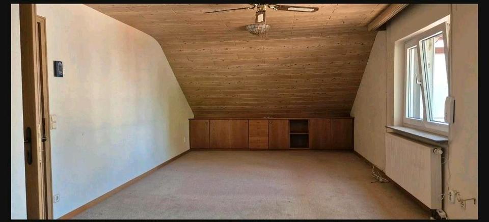 Dachgeschoßwohnung Waiblingen Bittenfeld - 3 Zimmer, 77 m&sup2;, 1.200&euro; | Angebot:26671481