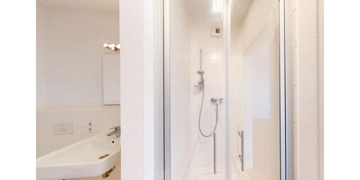 Einfamilienhaus Frankfurt am Main Nord-Ost - 2 Zimmer, 106 m&sup2;, 1.810&euro; | Angebot:26004724