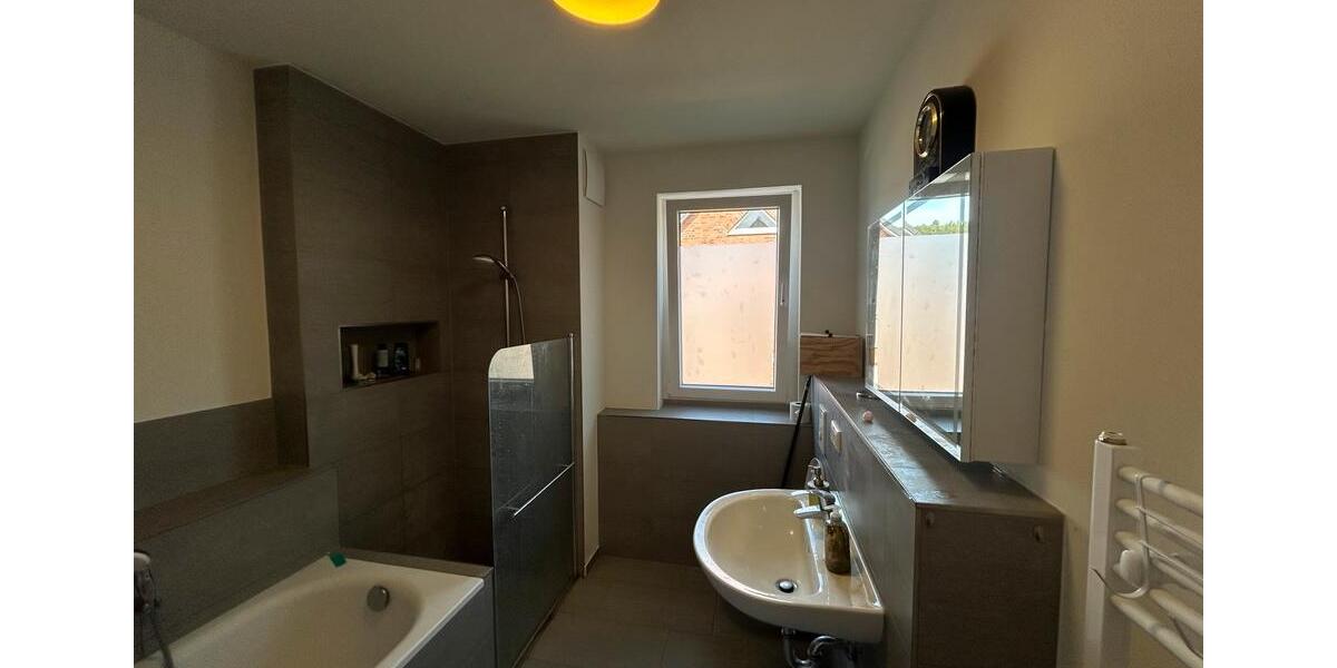 Doppelhaushälfte Geesthacht - 5 Zimmer, 139 m&sup2;, 2.100&euro; | Angebot:26342956