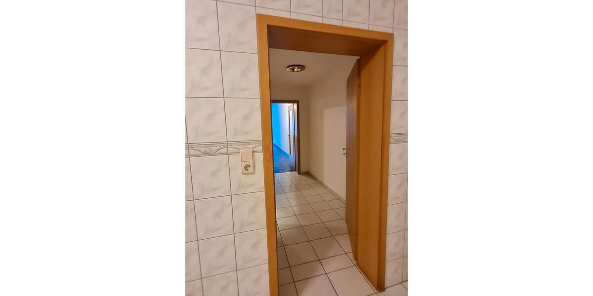 Erdgeschoßwohnung Kölleda - 3 Zimmer, 78 m&sup2;, 737&euro; | Angebot:25606641