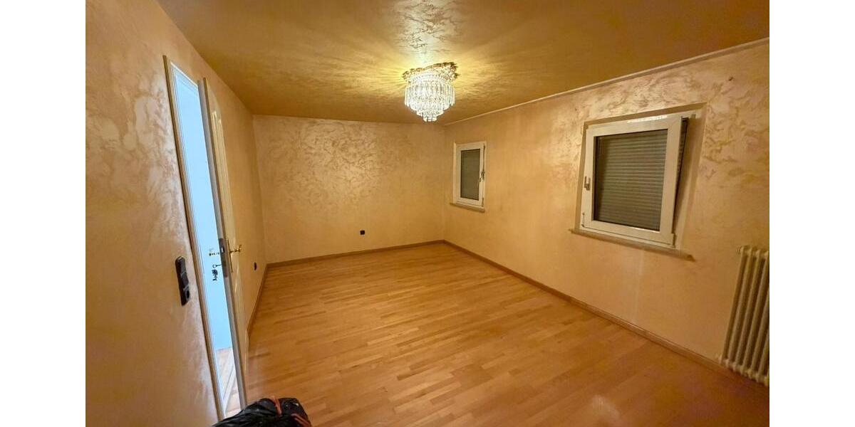 Etagenwohnung Eckental - 3 Zimmer, 100 m&sup2;, 1.450&euro; | Angebot:25870731