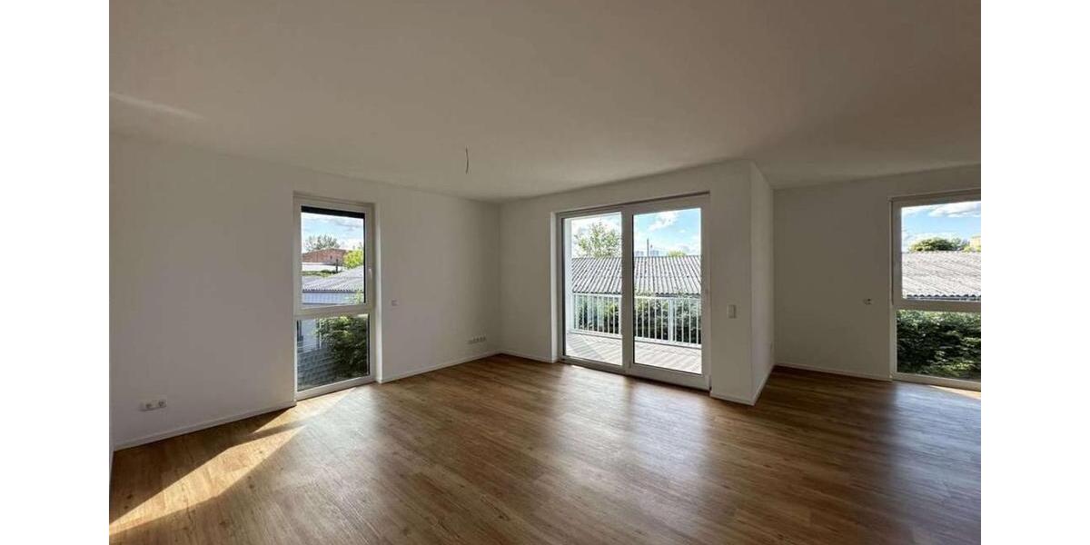 Etagenwohnung Wolmirstedt - 3.5 Zimmer, 102 m&sup2;, 1.267&euro; | Angebot:26602660