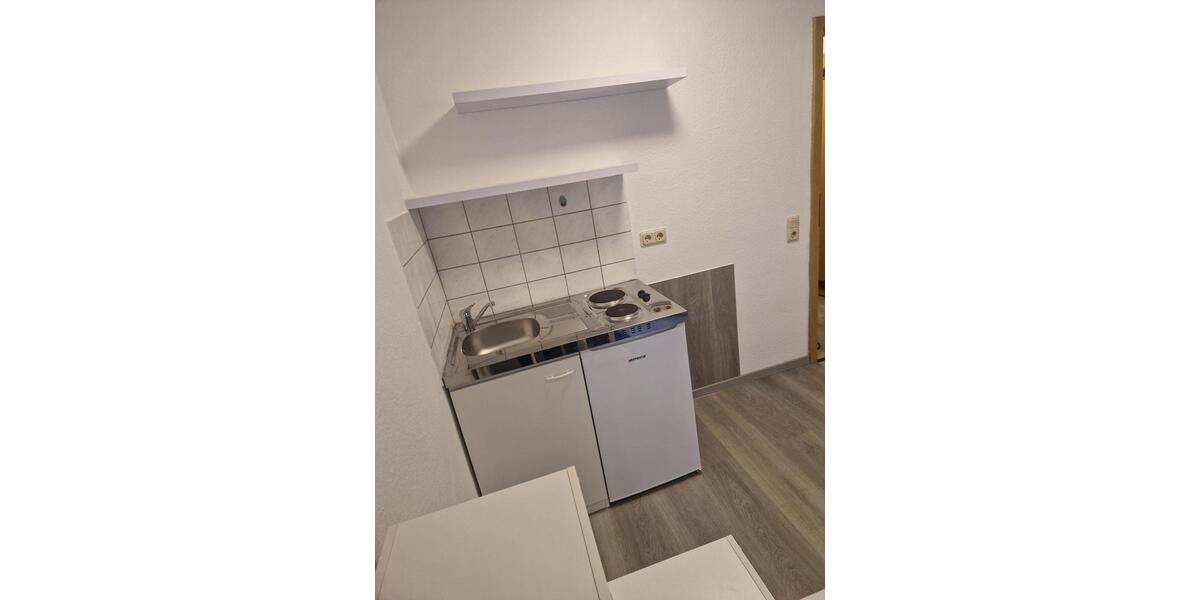 Dachgeschoßwohnung Siegen Weidenau - 1 Zimmer, 24 m&sup2;, 370&euro; | Angebot:24848951